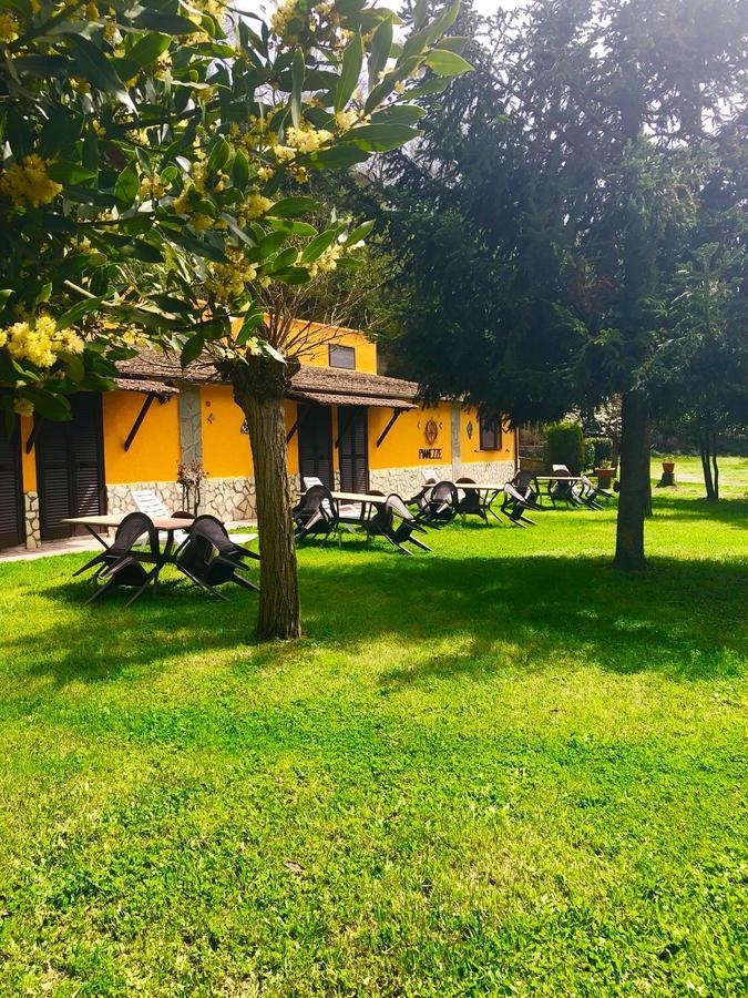 Grotte di Castro Agriturismo Pianezzeヴィラ エクステリア 写真