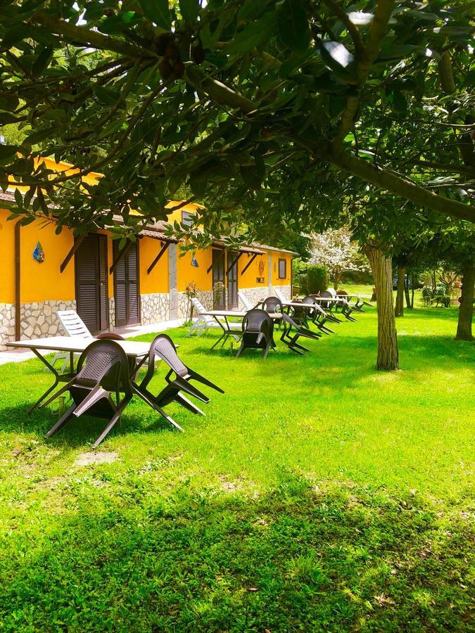 Grotte di Castro Agriturismo Pianezzeヴィラ エクステリア 写真