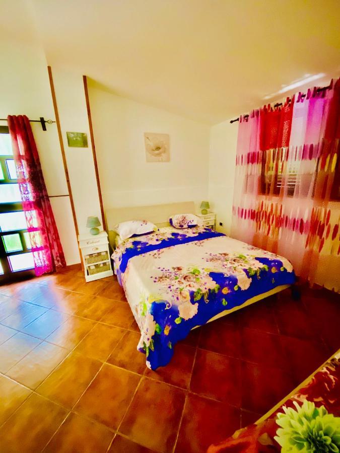 Grotte di Castro Agriturismo Pianezzeヴィラ エクステリア 写真
